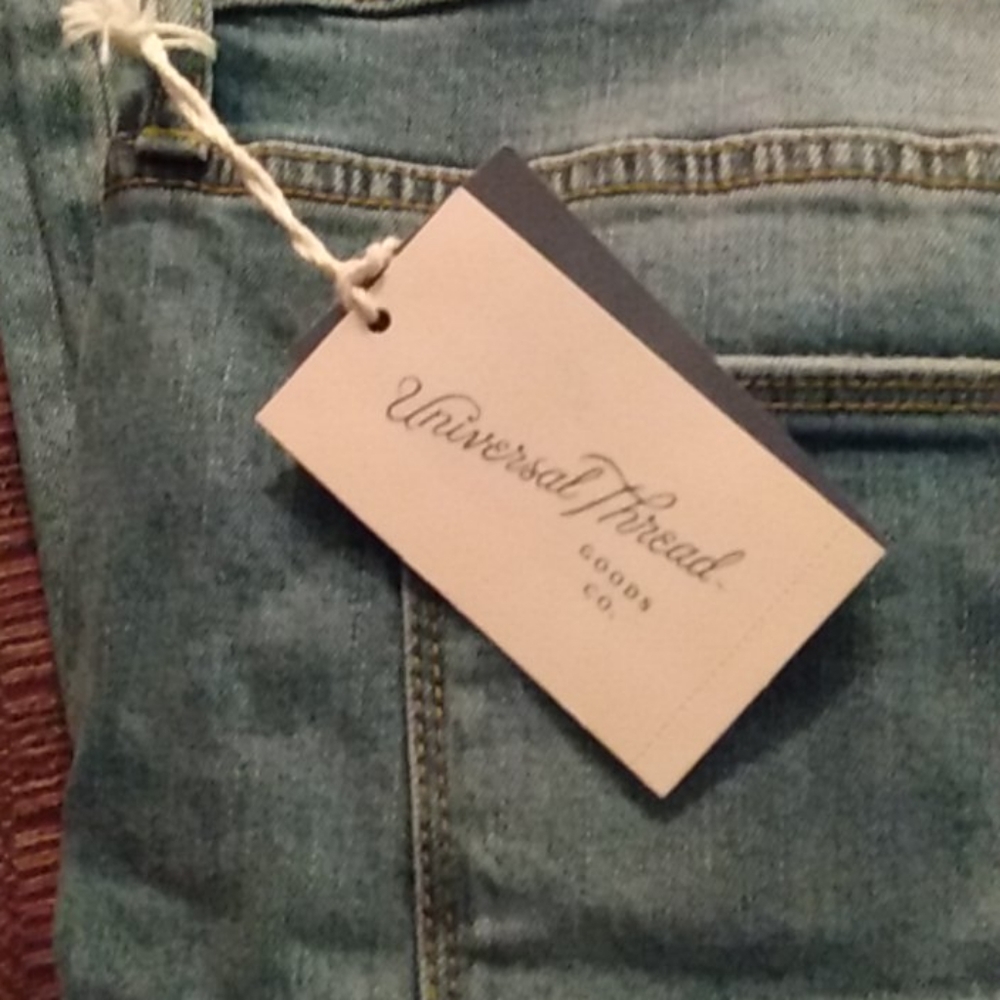 Jeans - Picture 2 of 2